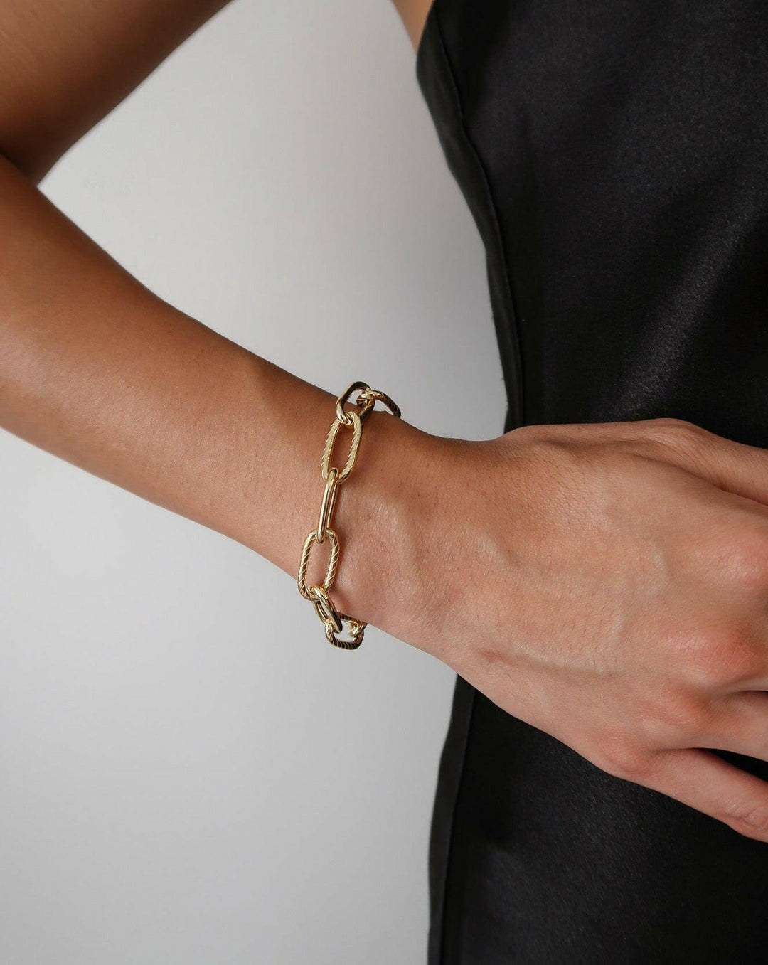 Hollow Link Bracelet