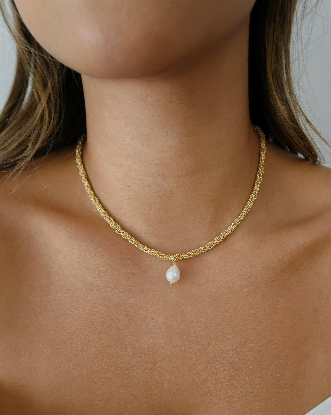 Pearl Drop Rope Necklace